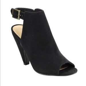 Black heels. Size 8.5